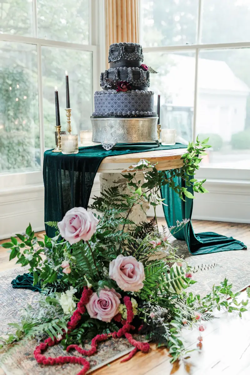Curbside Cakery
