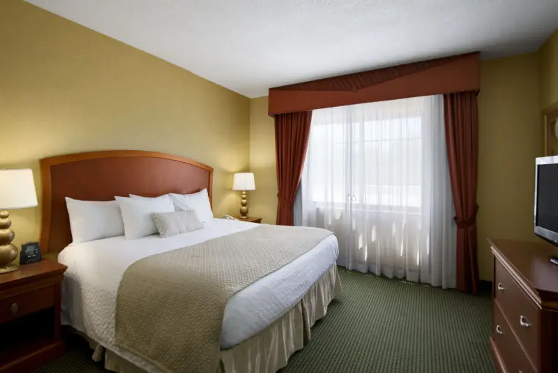 Embassy Suites Greensboro - Airport